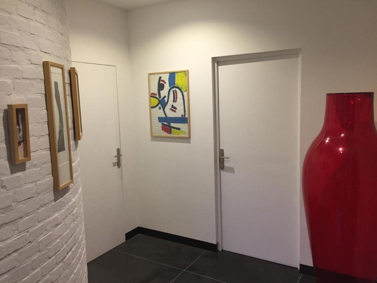 Suite 336 메넨 외부 사진